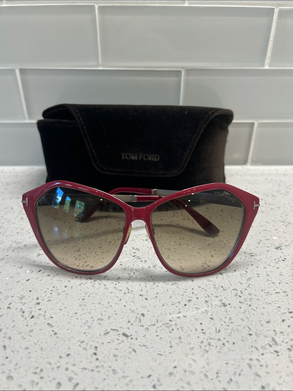 Tom Ford Women’s magenta Cat-Eye Sunglasses